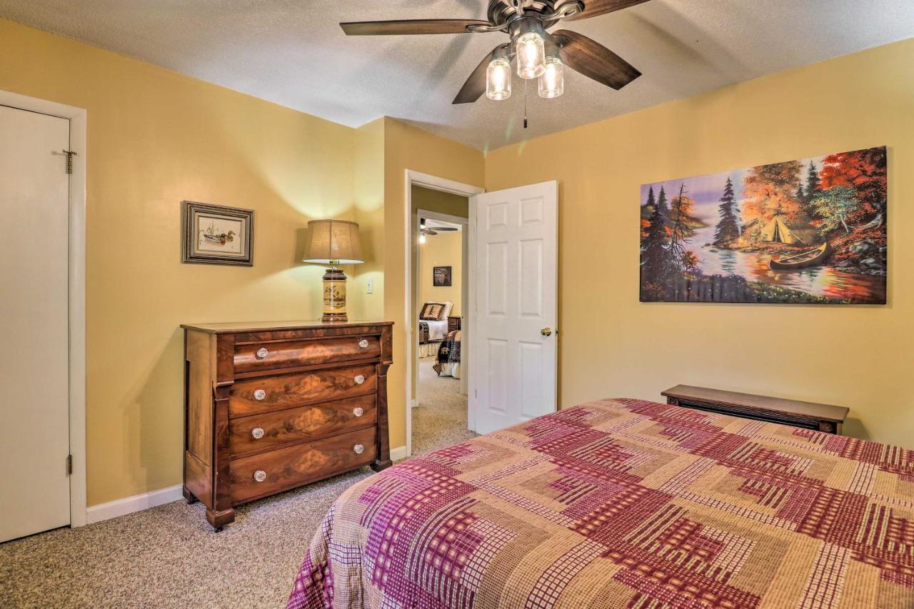 Creekside Retreat With Deck, 18 Miles To Wolf Ridge Villa Weaverville Bagian luar foto