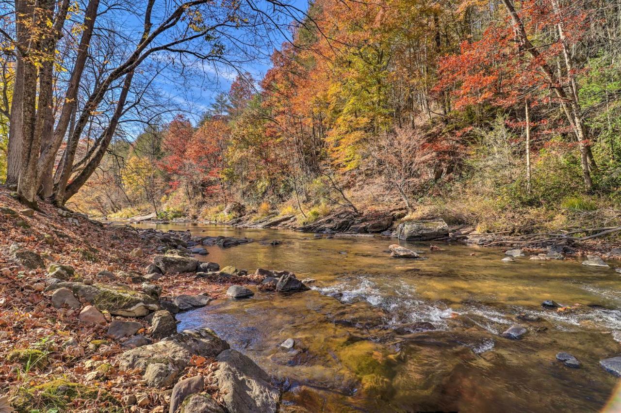Creekside Retreat With Deck, 18 Miles To Wolf Ridge Villa Weaverville Bagian luar foto